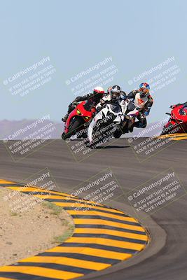 media/Oct-09-2022-SoCal Trackdays (Sun) [[95640aeeb6]]/Turns 9 and 10 (1050am)/